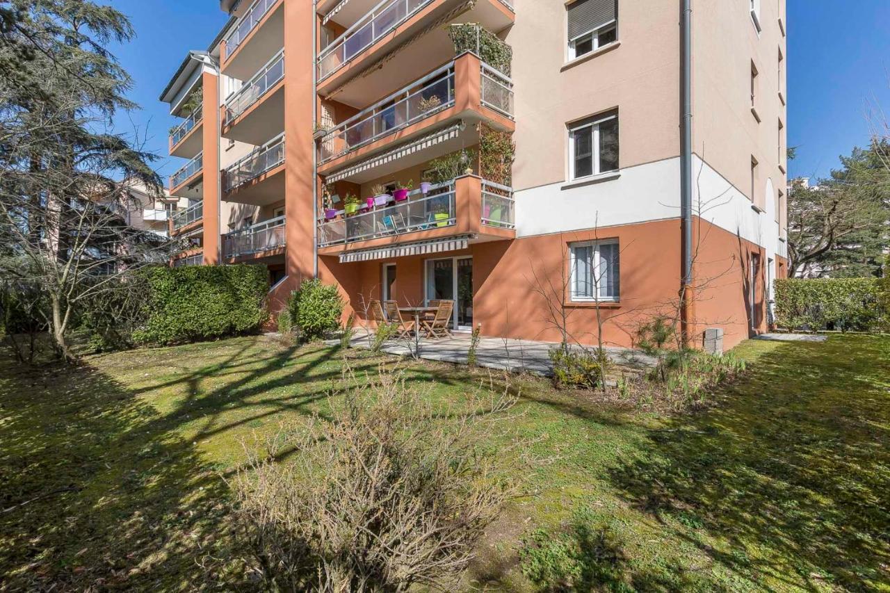 Suite Granges En Rez-De-Jardin Pour 4 Voyageurs Lyon Exterior photo