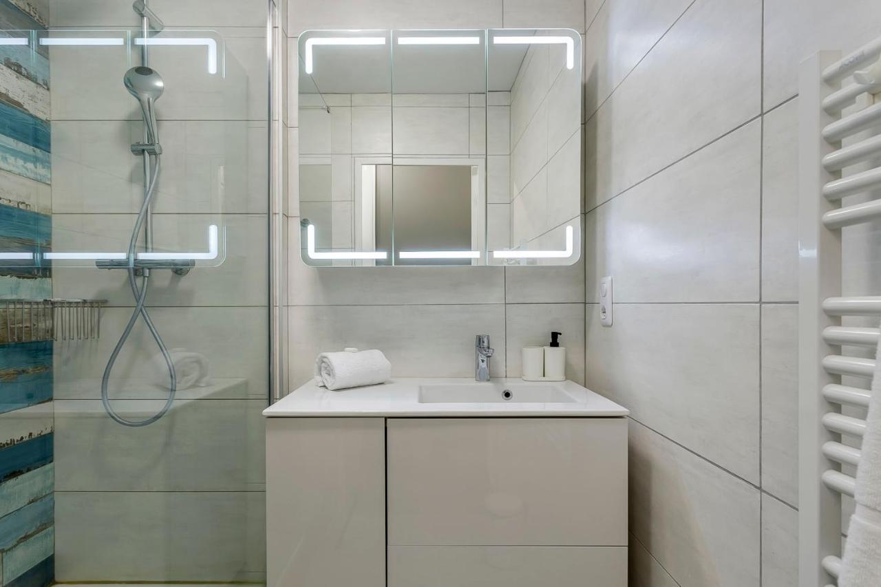 Suite Granges En Rez-De-Jardin Pour 4 Voyageurs Lyon Exterior photo